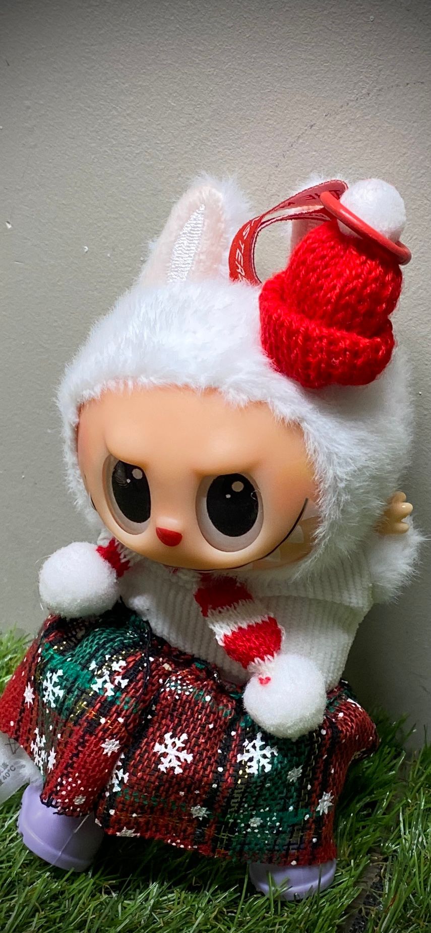 llavero labubu (abrigado)