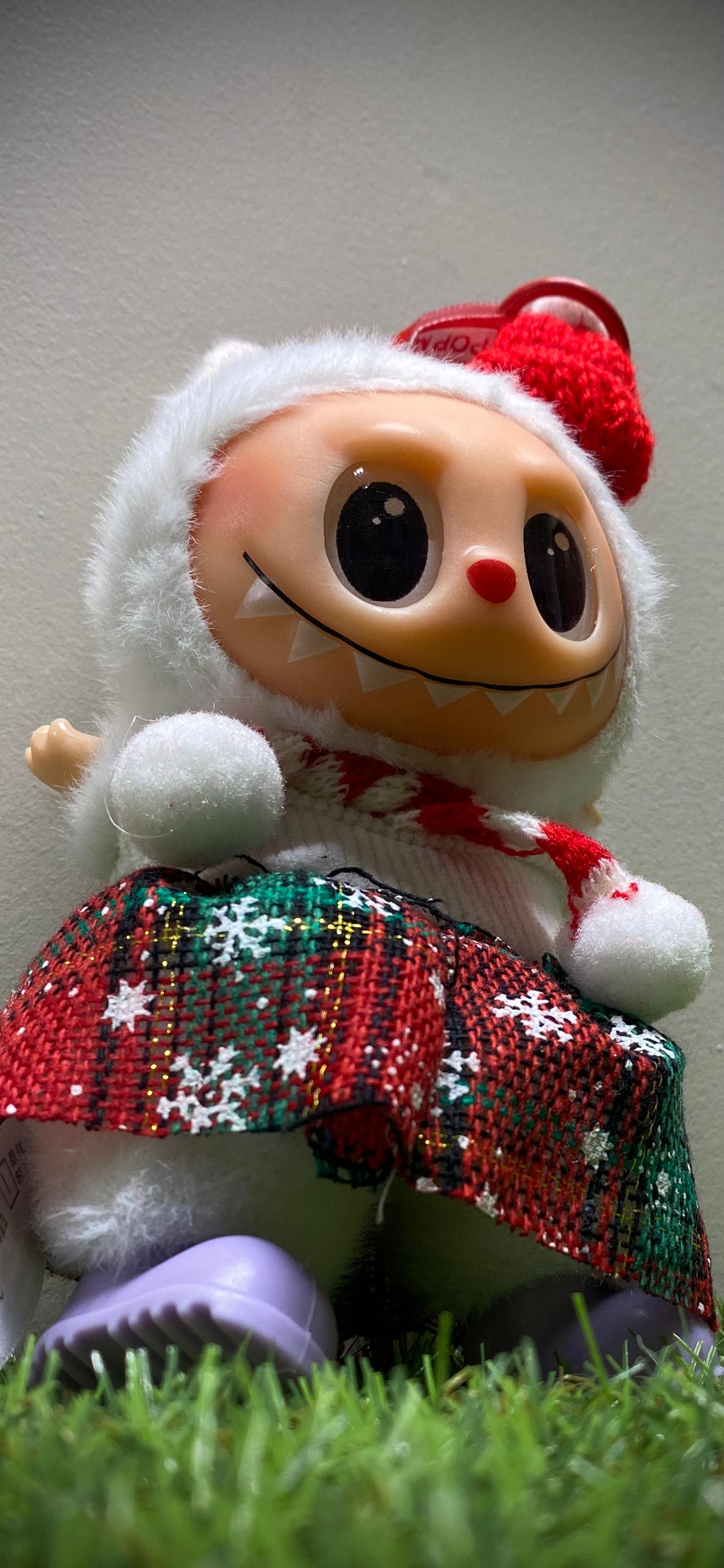 llavero labubu (abrigado)